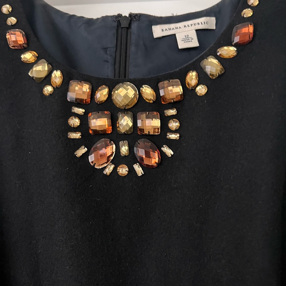 Banana Republic Black dress with gorgeous jewel detail on neckline in Size 12 - Picture 3 of 5